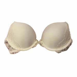 Victoria’s Secret White Push-Up Bra